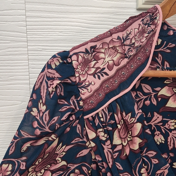 Farm Rio Ainika Bell Cuff Dress Sz XS Armor Shoulders Tasseled Tie Floral Flowy - Picture 11 of 16